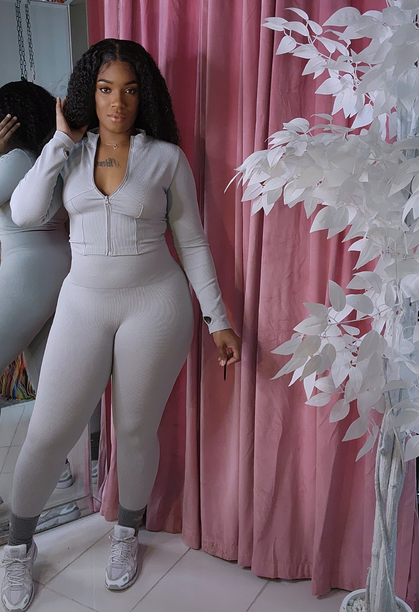 Kourtney "set"
